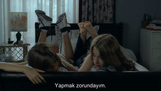 Kızların Yatak Muhabbeti Erotik Filmi Sansürsüz izle
